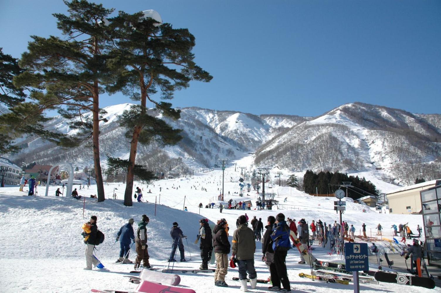 K'S House Hakuba Alps - Travelers Hostel Exterior foto